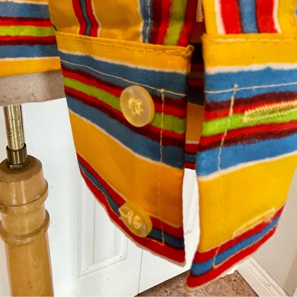 Vintage Lady Manhattan stripped blouse with dart collar. - Picture 10 of 11